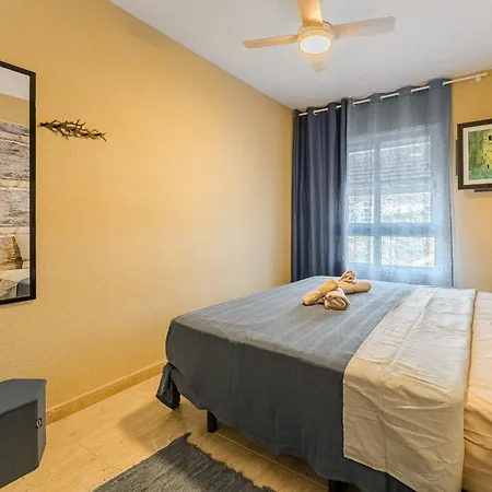 Arcoiris 2 Bedroom Duplex With Patio * Callao Salvaje