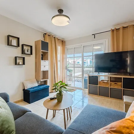 Arcoiris 2 Bedroom Duplex With Patio Apartman Callao Salvaje