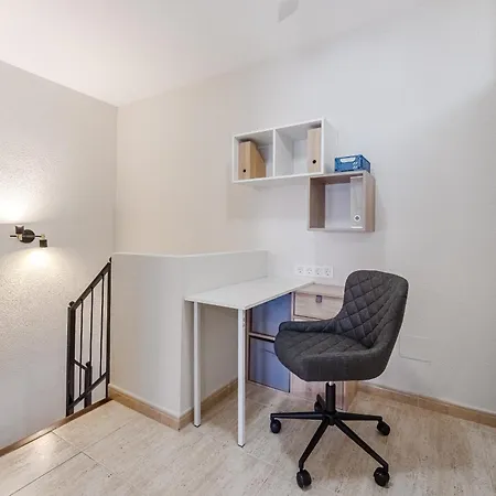 Arcoiris 2 Bedroom Duplex With Patio Apartman Callao Salvaje